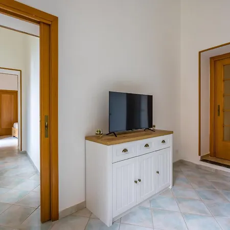 Smooth Vibes At Chiaia By Napoliapartments Apartamento *