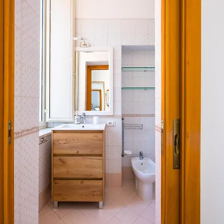 Smooth Vibes At Chiaia By Napoliapartments Apartamento Nápoles