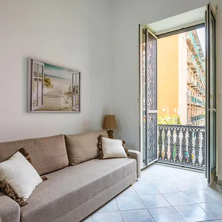 Smooth Vibes At Chiaia By Napoliapartments Apartamento *