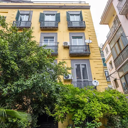 Apartamento Smooth Vibes At Chiaia By Napoliapartments *